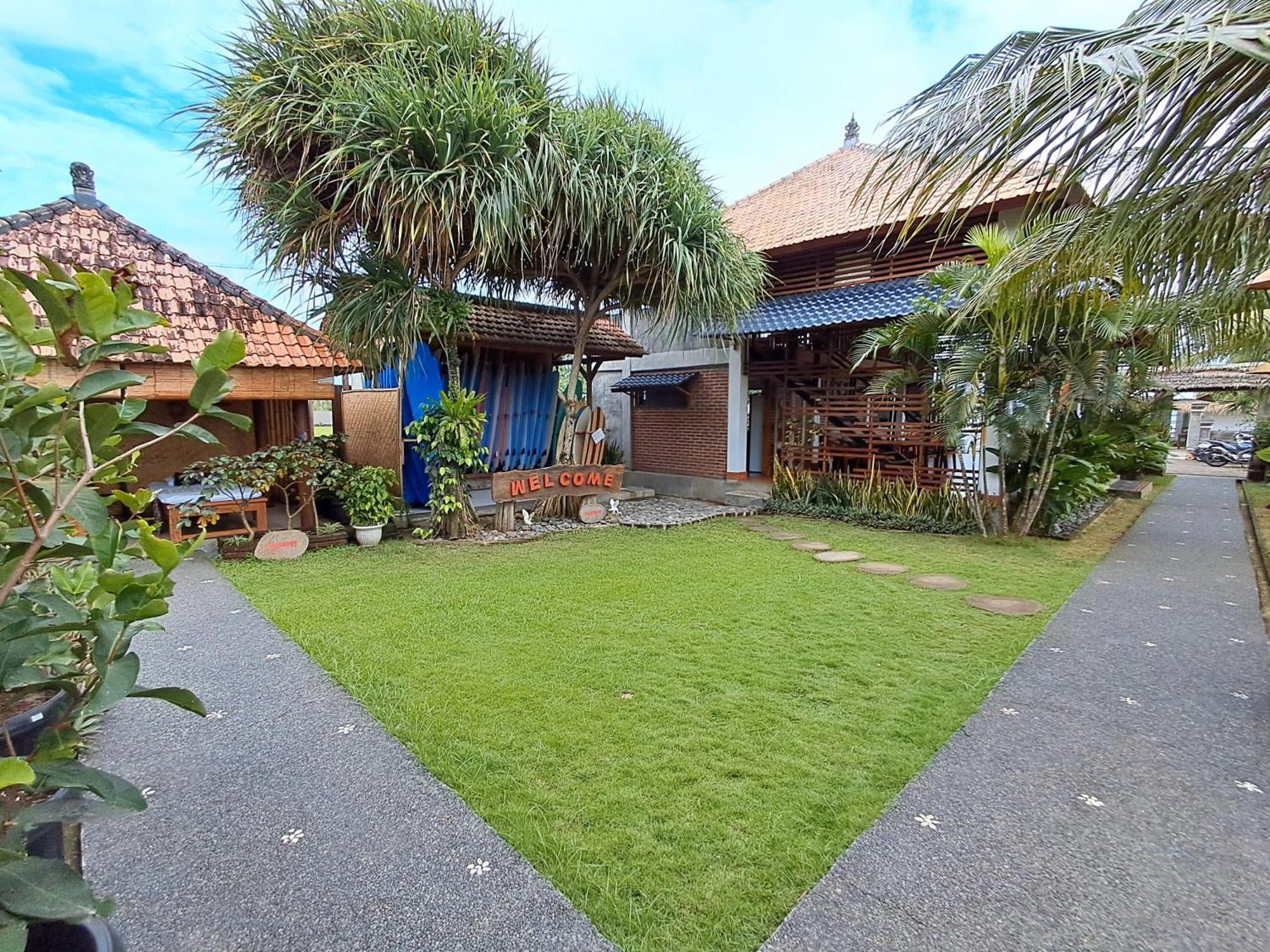 Hotel West Break Bali - Medewi Airsatang Exterior foto